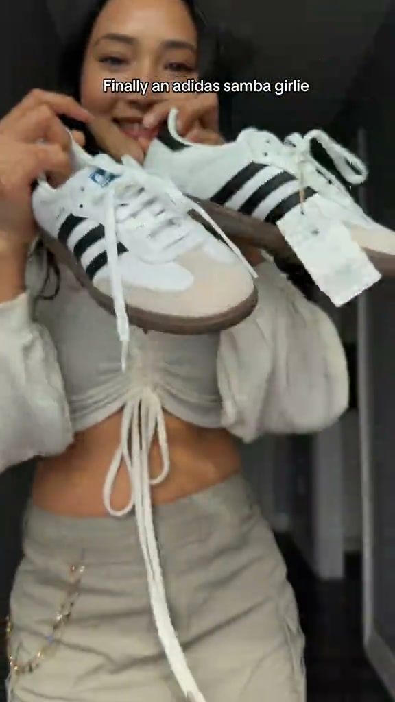OG Samba is selling fast. Lace up in the colors that made Samba an icon.
