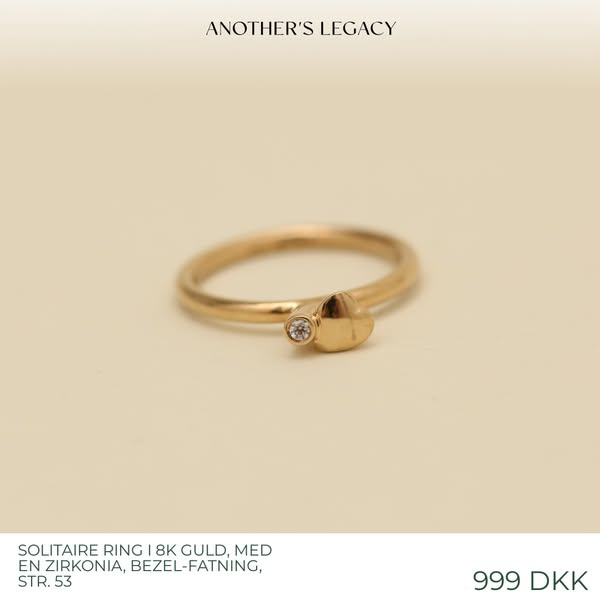 Solitaire ring i 8K guld, med en zirkonia, bezel-fatning, Str. 53