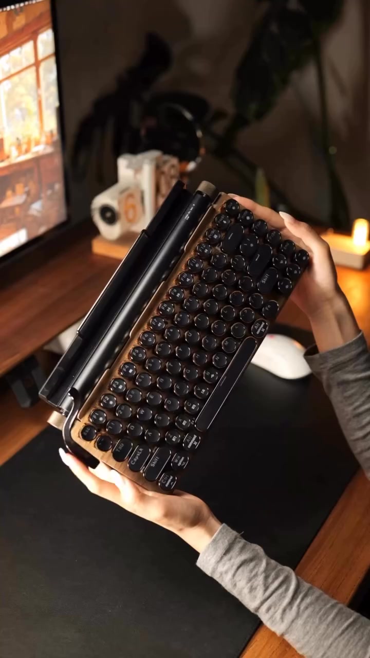 Retro Typewriter Keyboard