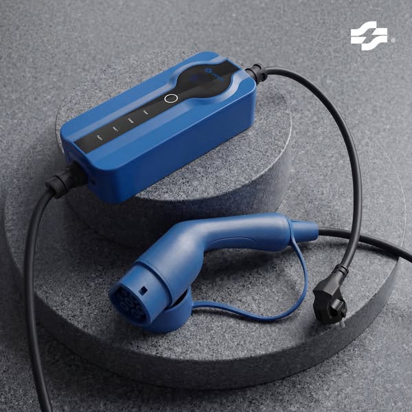 Voldt® EV-Ladekabel und Adapter für jedes Auto – Recharge Your Way