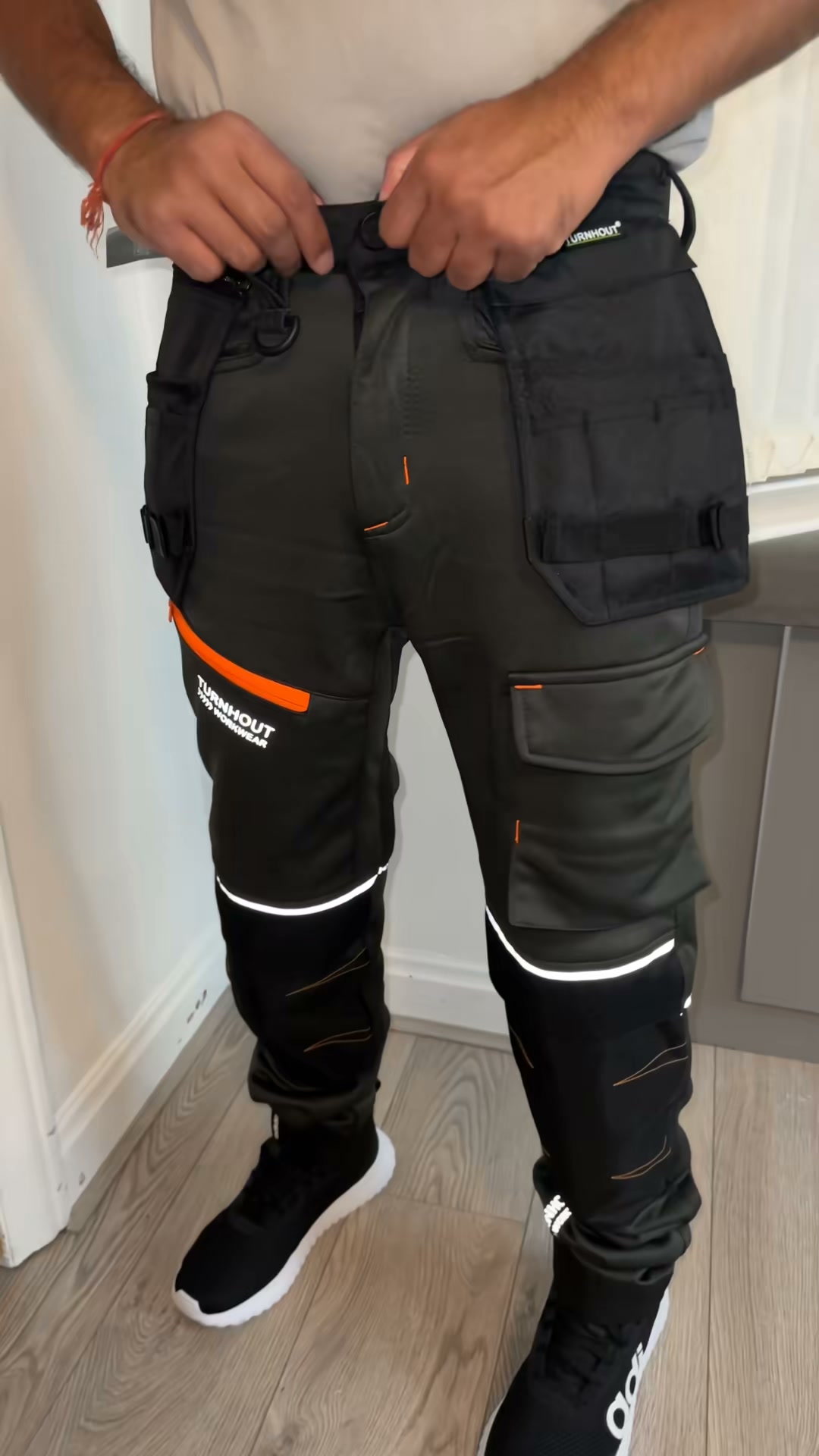 HIKING IN THE RAIN? WORKING OUTSIDE? WALKING THE DOG? THESE TROUSERS DO IT ALL. (BUY 2 GET 15% OFF + FREE SHIPPING)