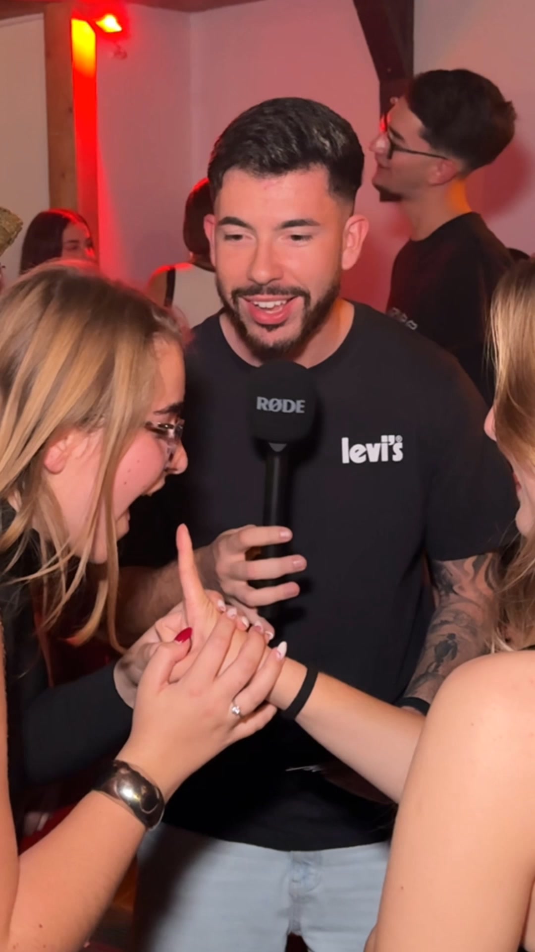 Ninguém saiu para a discoteca