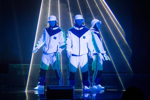Jabbawockeez: Dance, Comedy, Unmasked Fun!