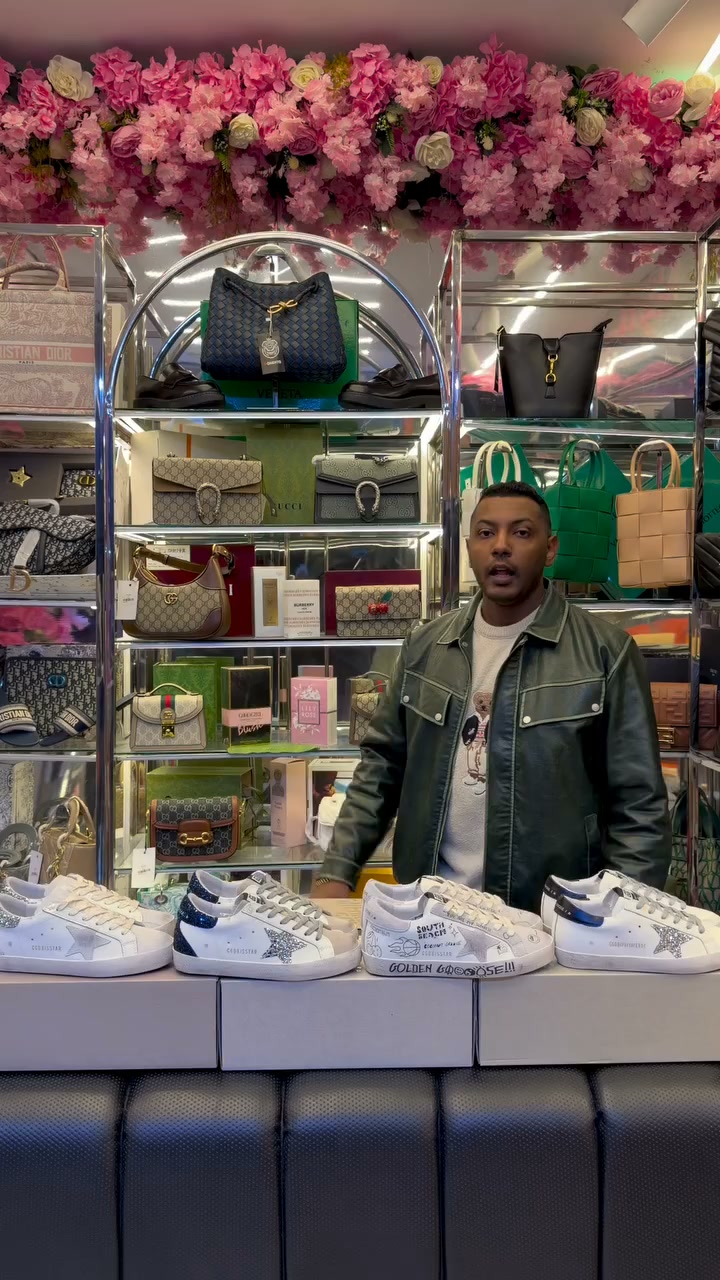 GOLDEN GOOSE: ¡Destaca entre la multitud! | Hasta un 50% de descuento