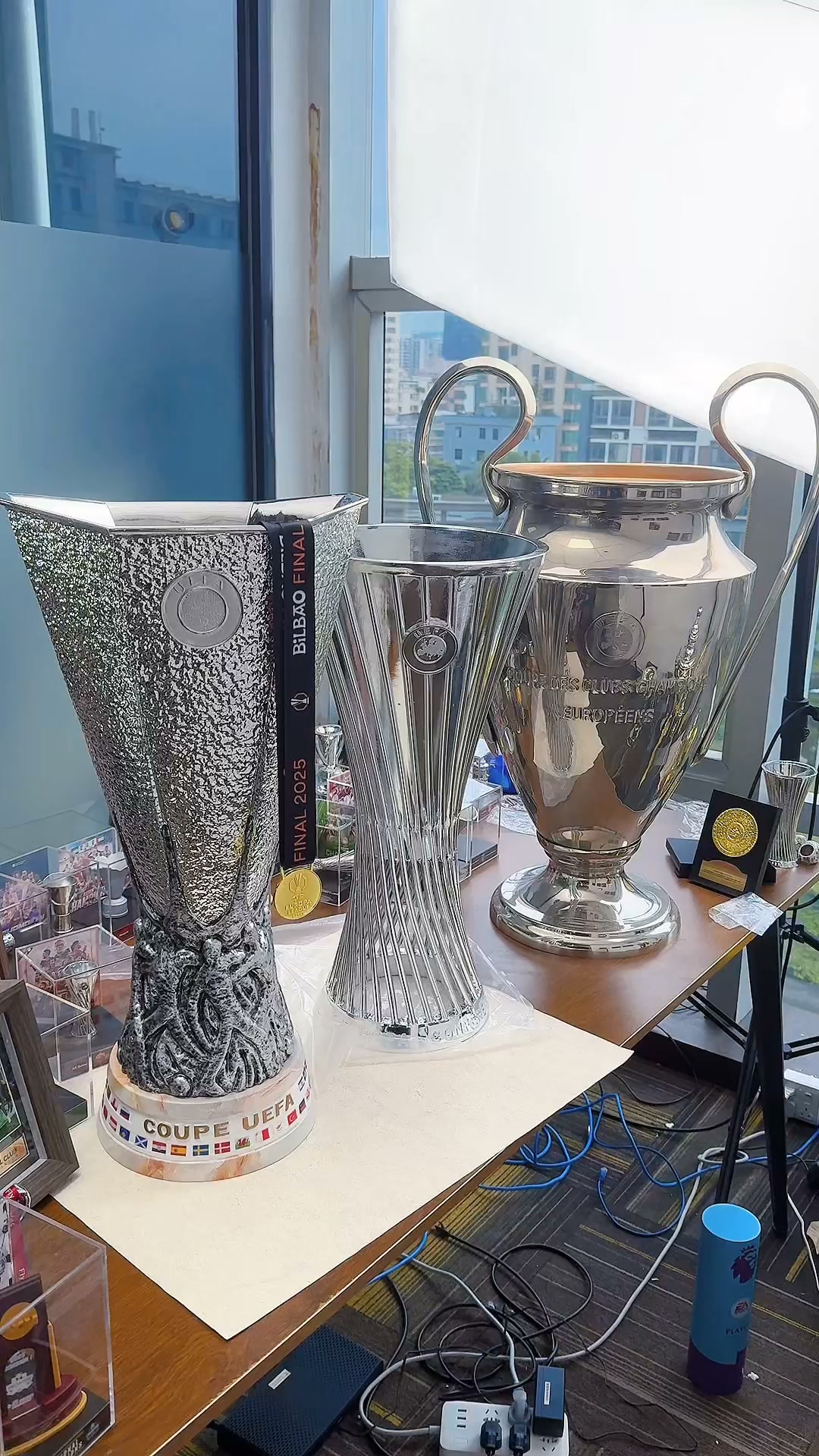 Anúncio de Trophy & Pigskin Nation