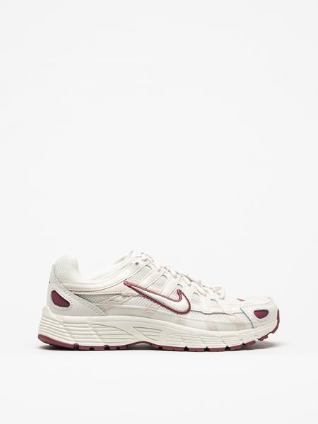 Sapatilhas Nike P-6000 | €89.95