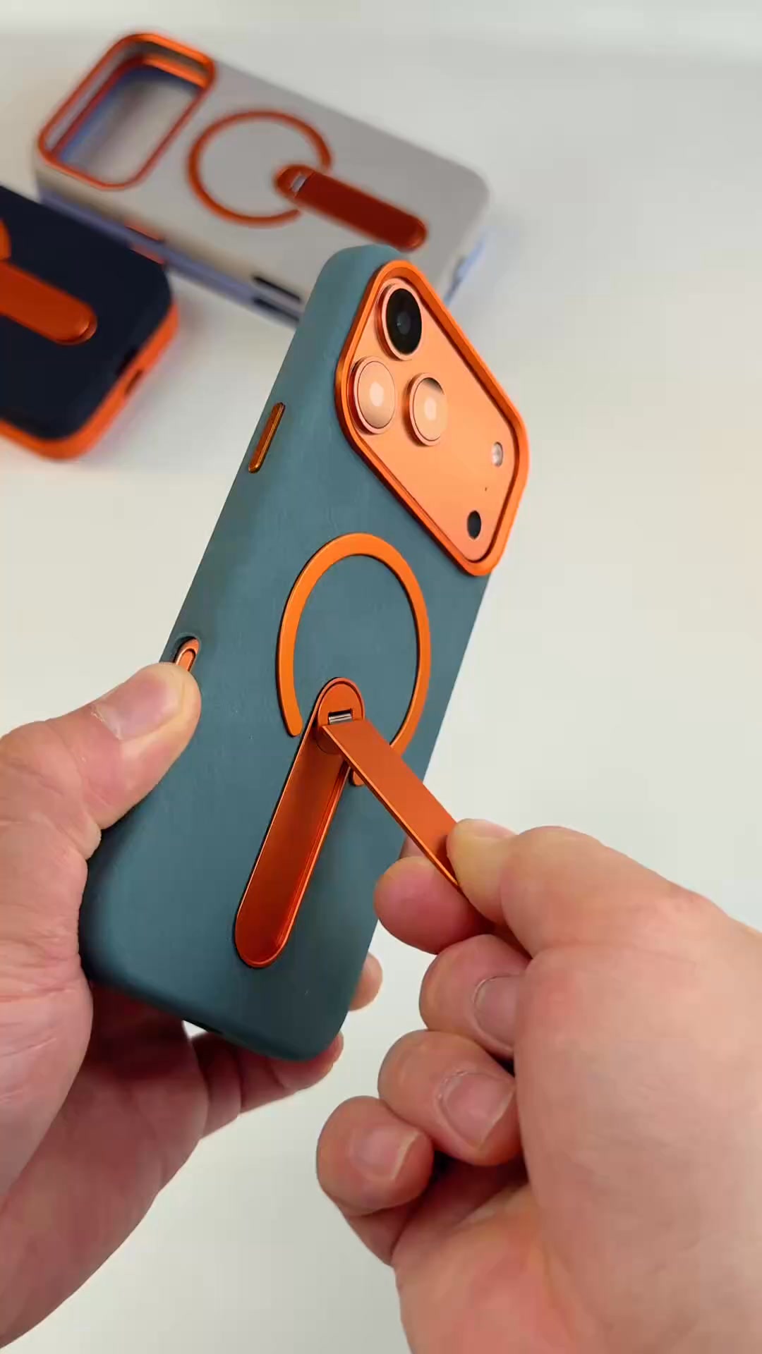 ClearSight Magsafe Stand iPhone Case