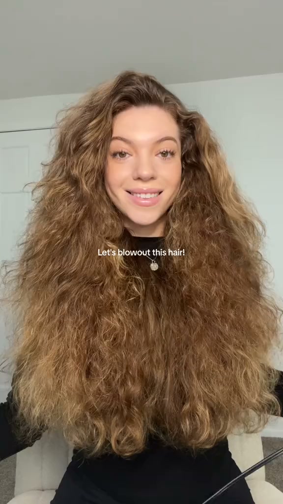 Straighten, Curl & Smooth — All With One Comb!
