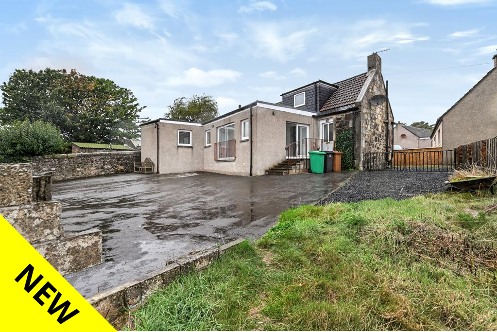 Anúncio de Fife Properties, Mitchell Street, Leven
