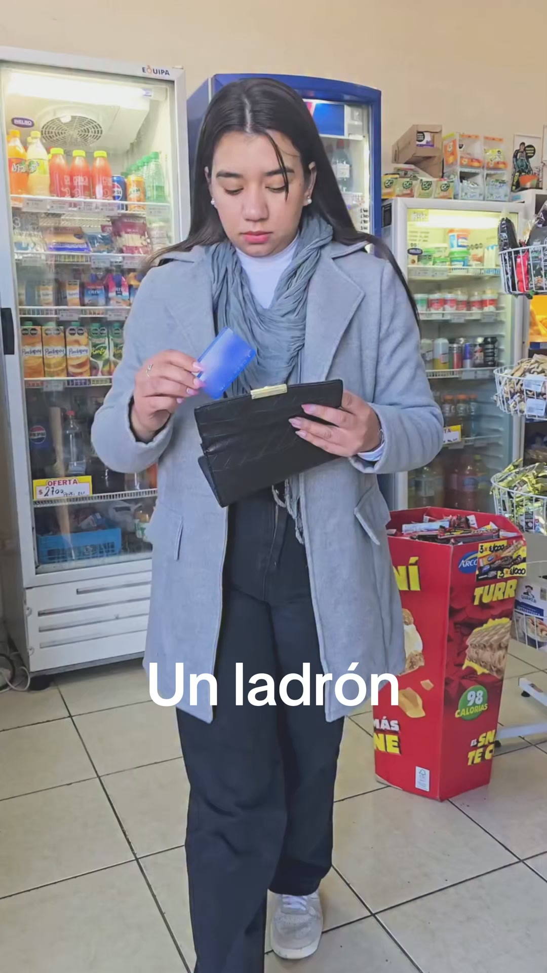 Roban tus tarjetas sin tocarlas