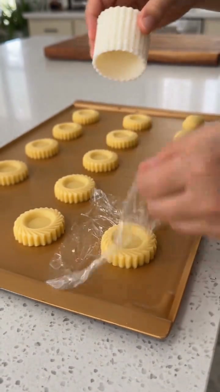 Sunflower & French Lace Round Mooncake Mold Set – Food-Grade Easy Release DIY Pastry Tool