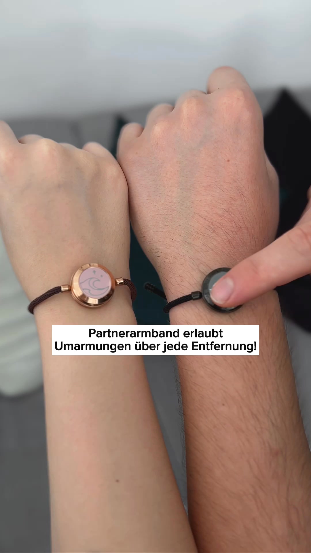 Sende Deinem Partner jederzeit und überall eine sanfte Berührung, wenn Du gerade an ihn denkst! Erhalte heute 30% Rabatt! Hier bestel