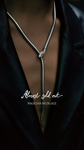 The Magician Necklace