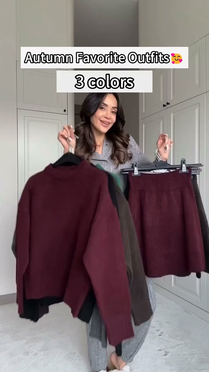 Eleganza autunnale: Completo Maglione + Gonna Bordeaux