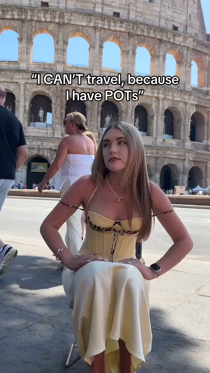 A Chair You Can Carry Like a Bag