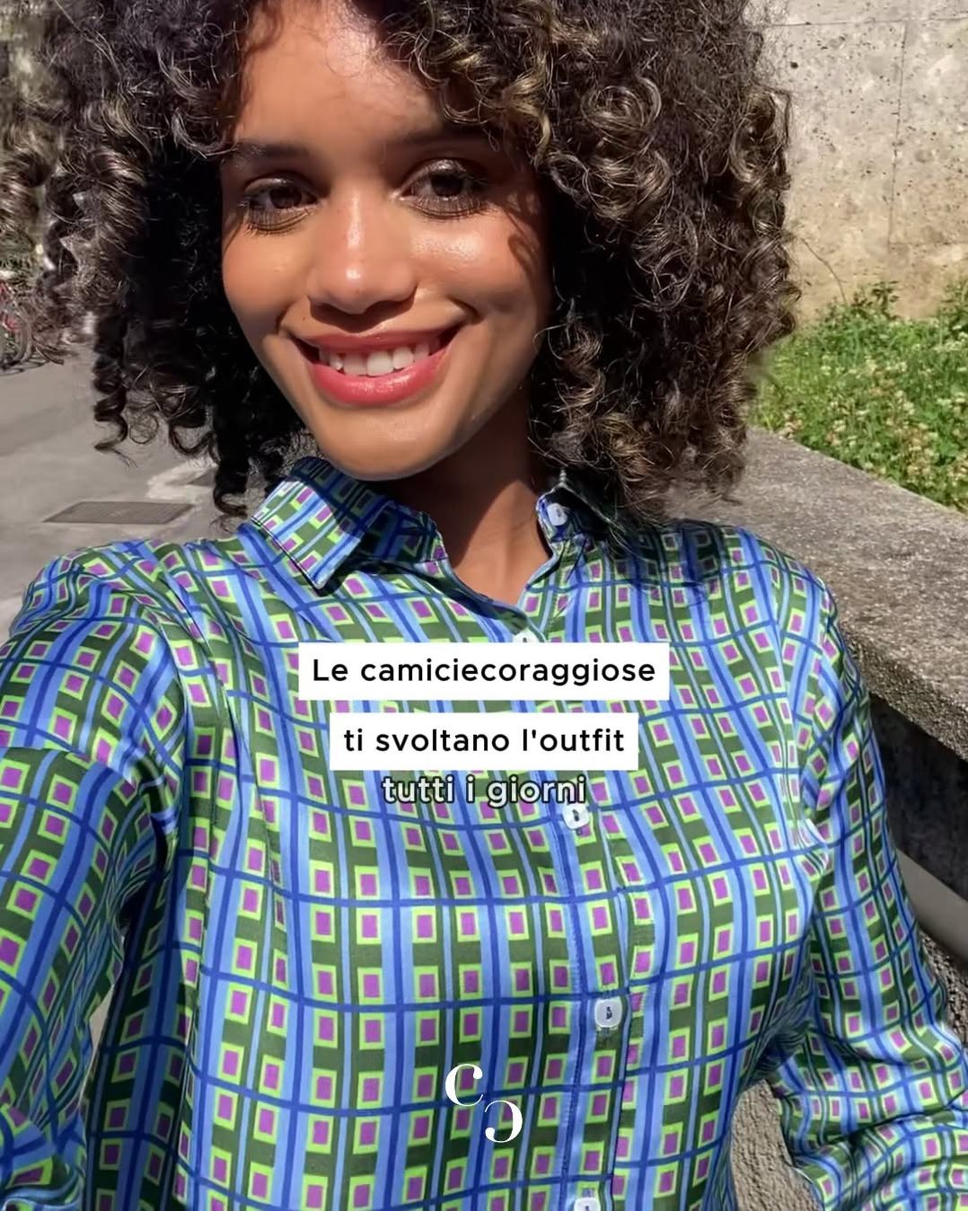 La camicia che ti svolta l'outfit