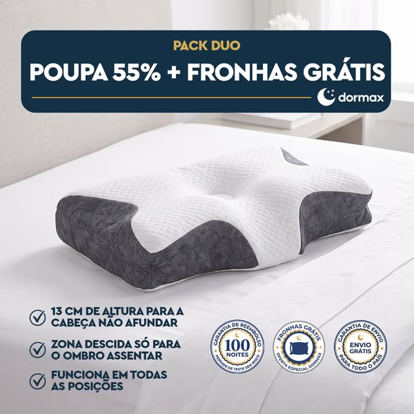 Duas almofadas, uma para cada lado da cama.
