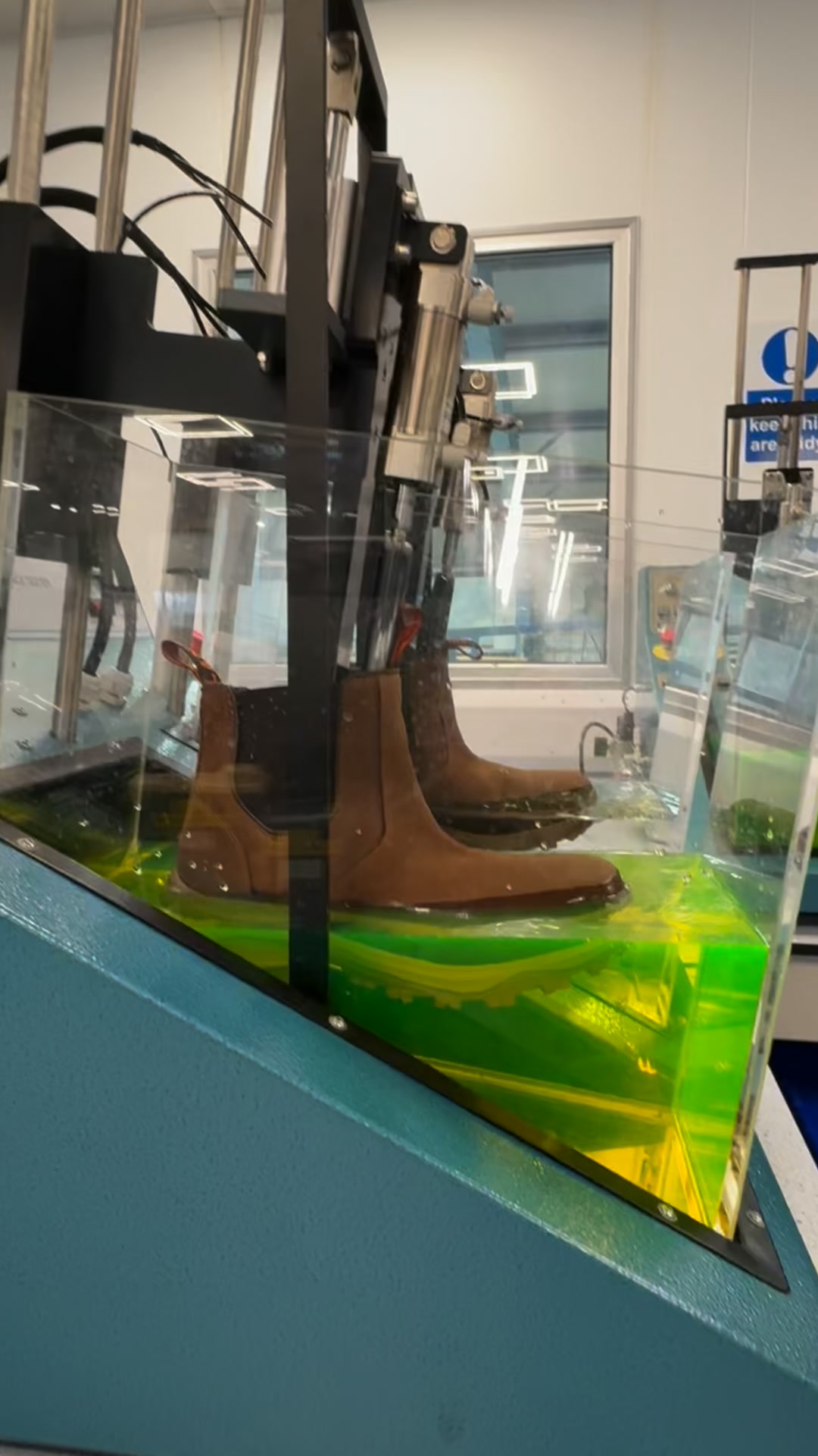 365 BOOTS = WATERPROOF