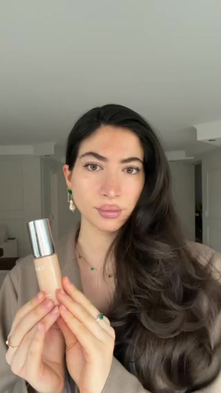 Wake Me Up Complexion. Instant Radiance
