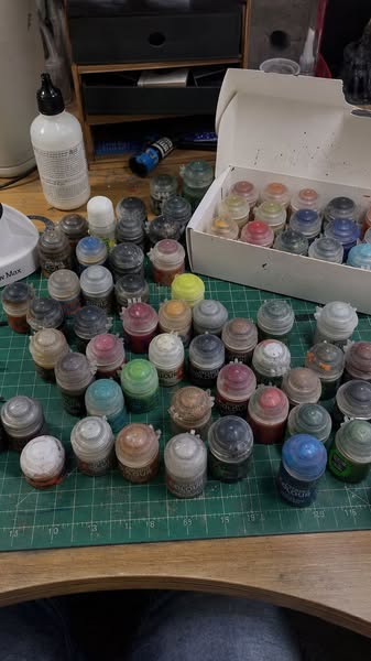 I was so sick of fighting my white paint that I just stopped using it.