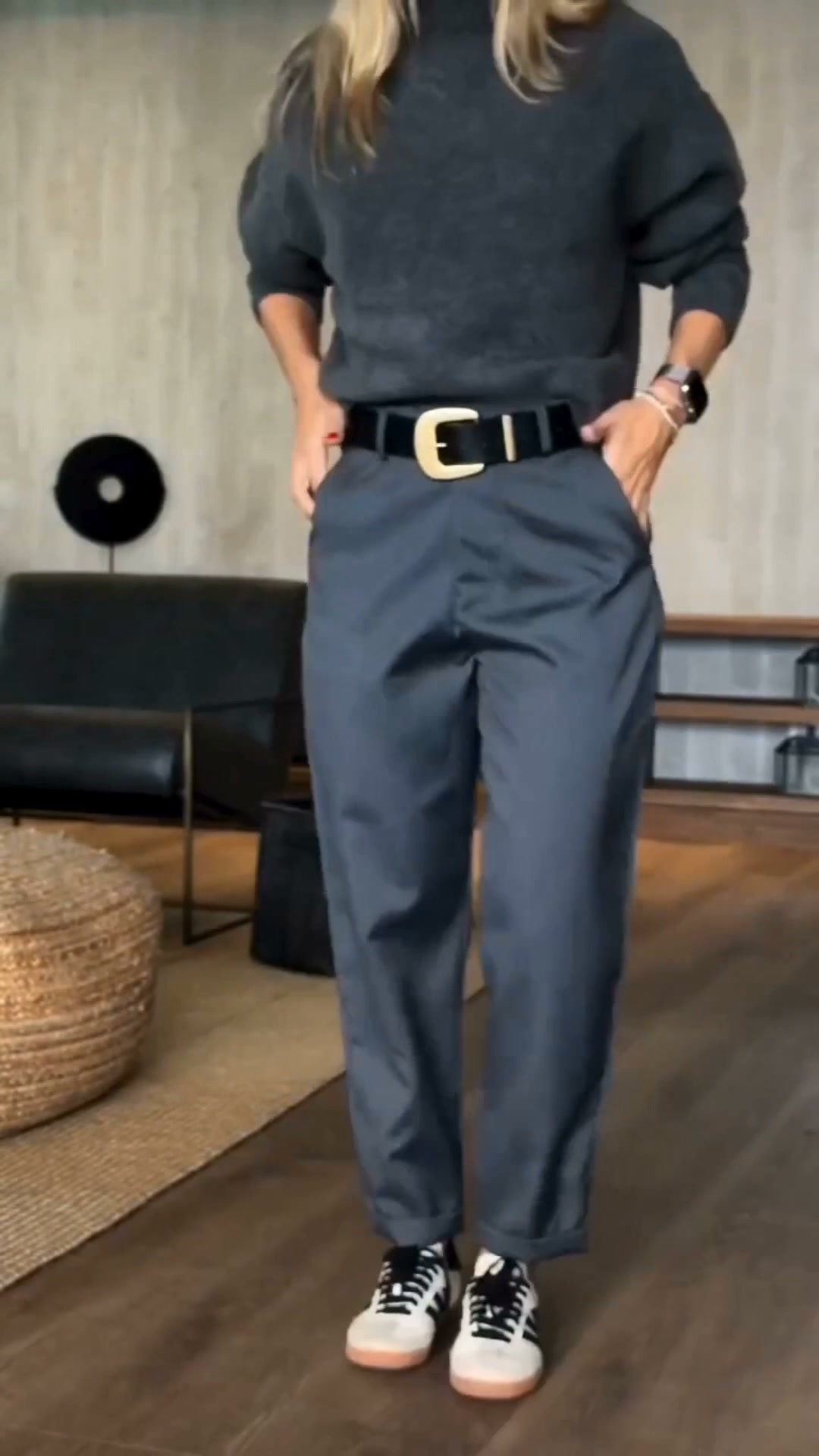 SCHLANKER. OHNE BAUCH EINZIEHEN.