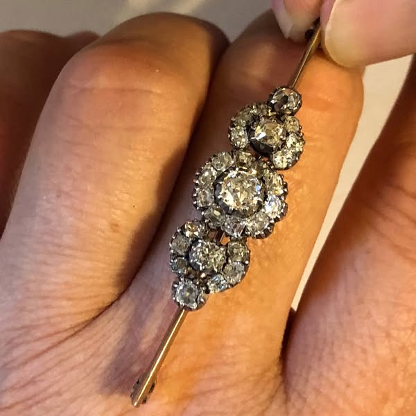 2.9ctw antique gemstone brooch