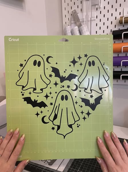 Read if you own a Cricut (this helps)