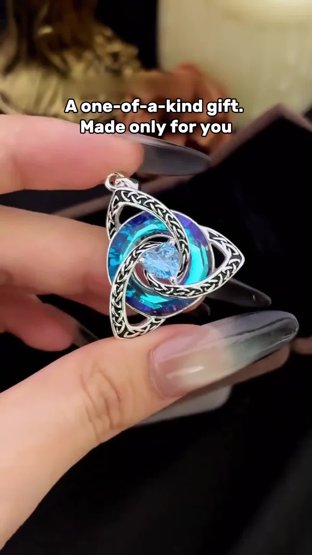 Unieke Keltische Ketting met Jouw Geboortesteen!