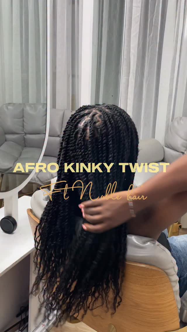 Achieve multiple hairstyles with Noble KinkyBraid Pro