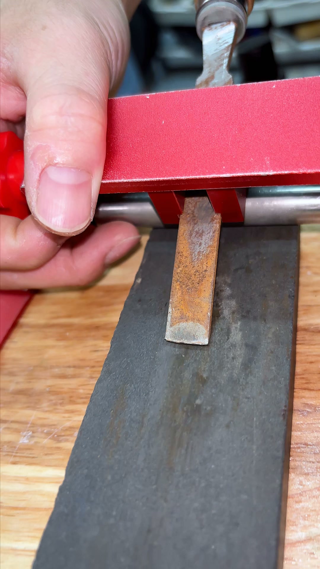HOT SALEAdjustable Chisel Sharpening Jig Precision Honing Guide for Perfect Edges