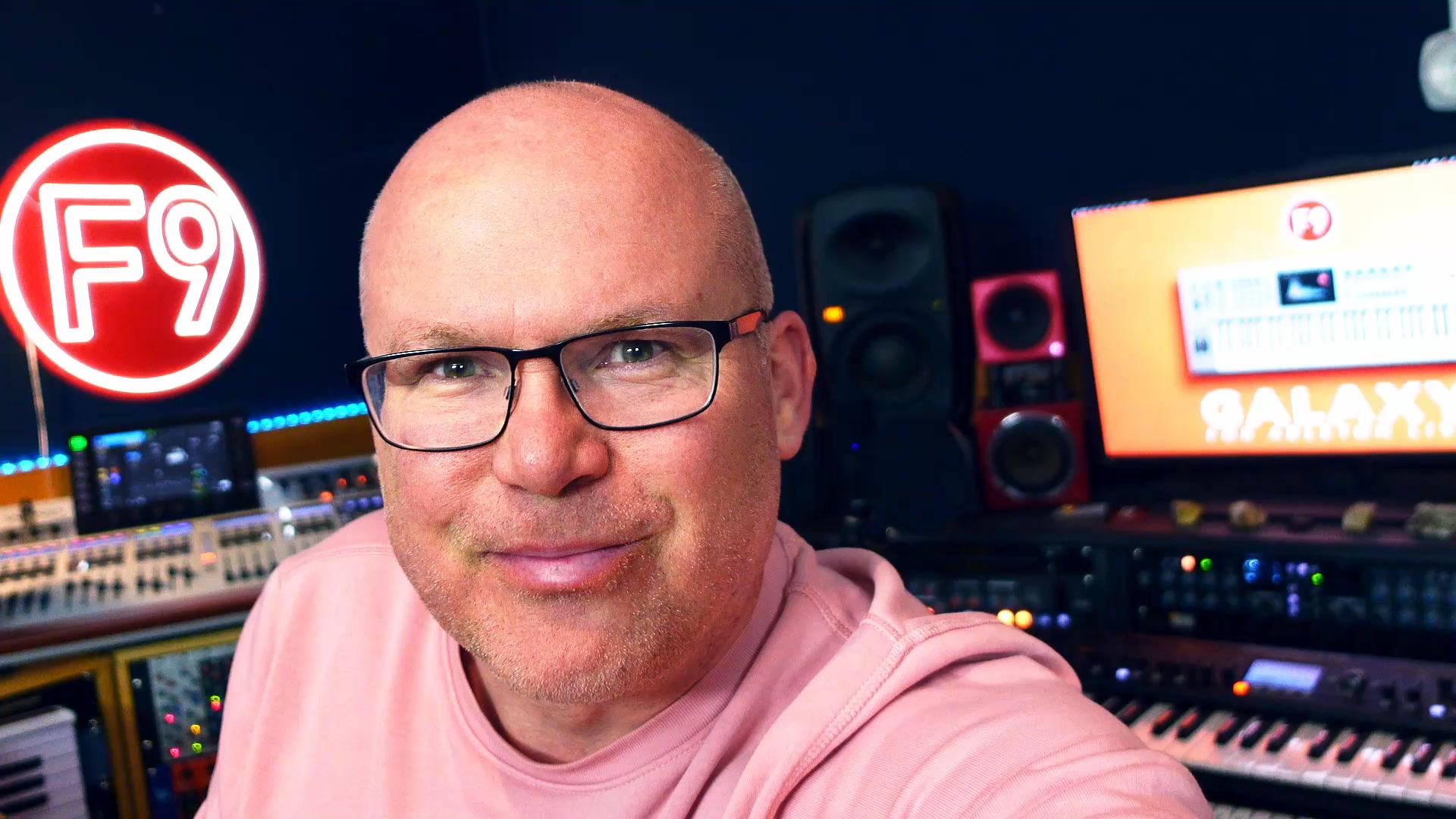 {{product.name}}