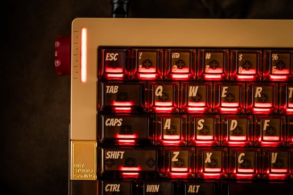 AM Retro 63 RT: 0.005mm & 8K Magnetic Gaming Keyboard. Change your FPS game forever!