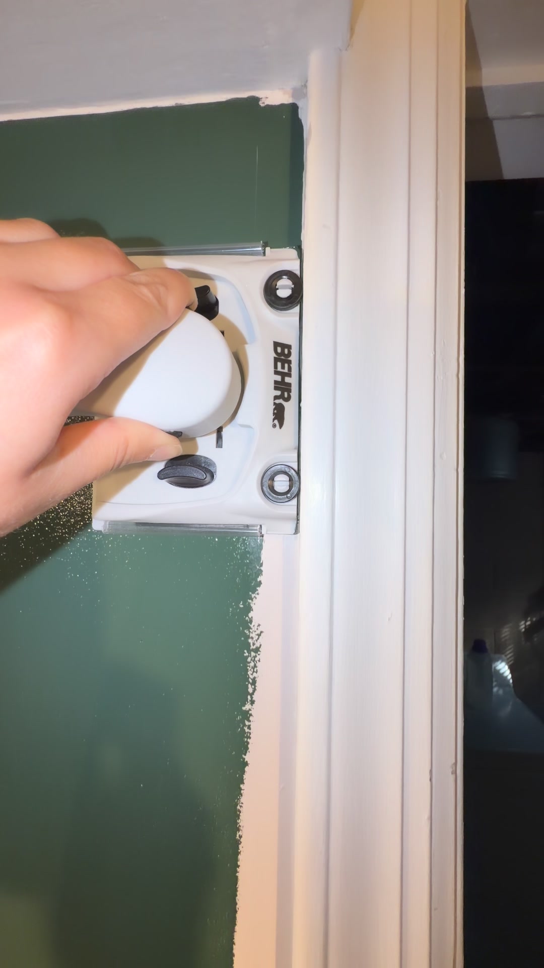 5.75" Premium Paint Edger — Clean Edges Without the Tape