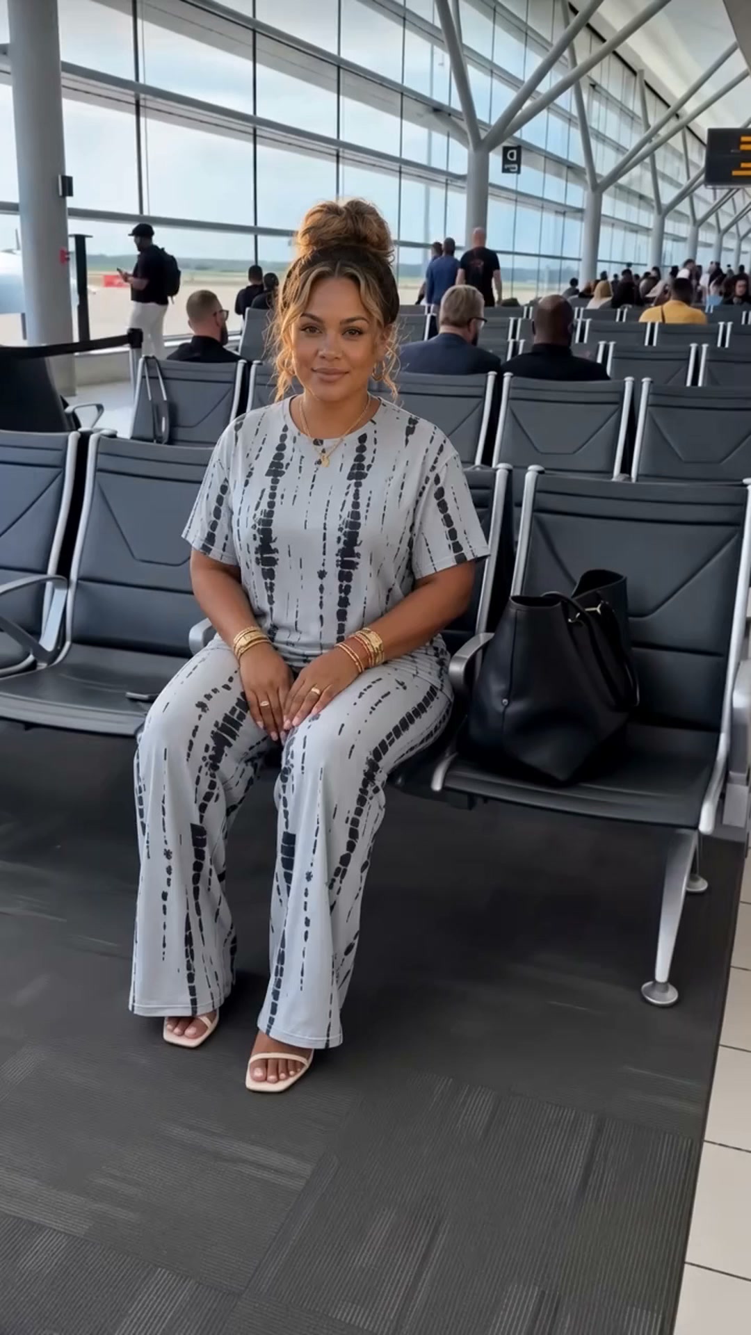 50% OFF Abstract Print Lounge Set