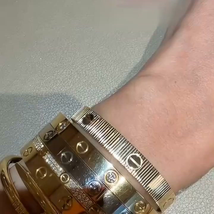 18K Gold-Plated — Won't Fade, Even After a Year
