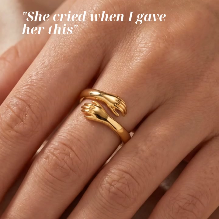 Hug Ring