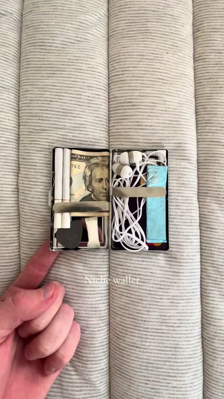 niche wallet