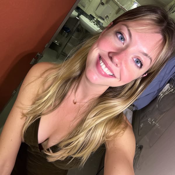 Hayley, 41