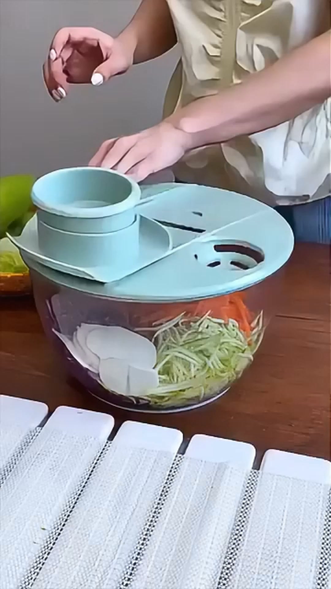 9-in-1 handmatige groente- en saladesnijder