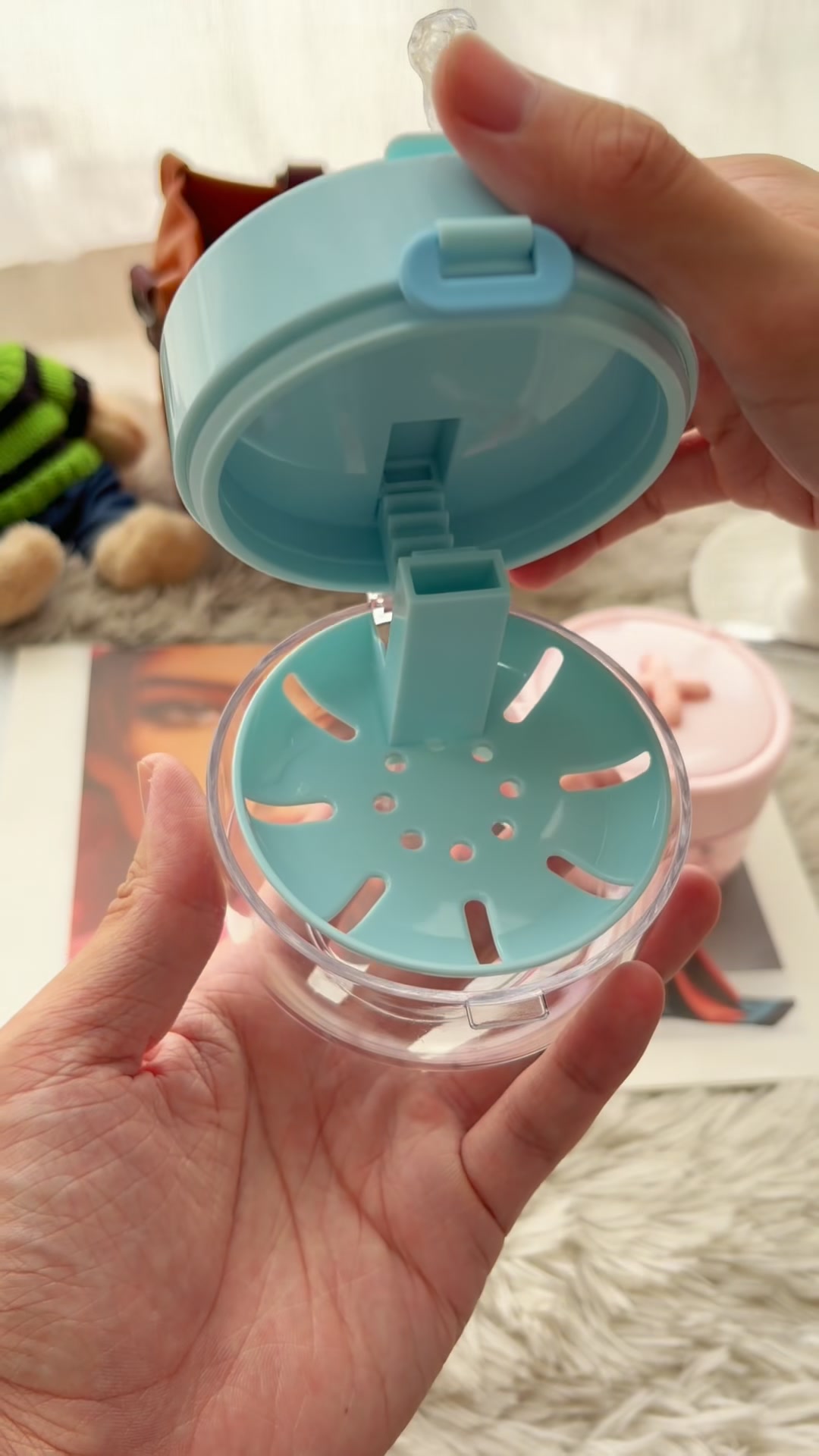 3-in-1 Retainer Cleaning Case Box – Soak, Drain & Store with Mirror & Brush