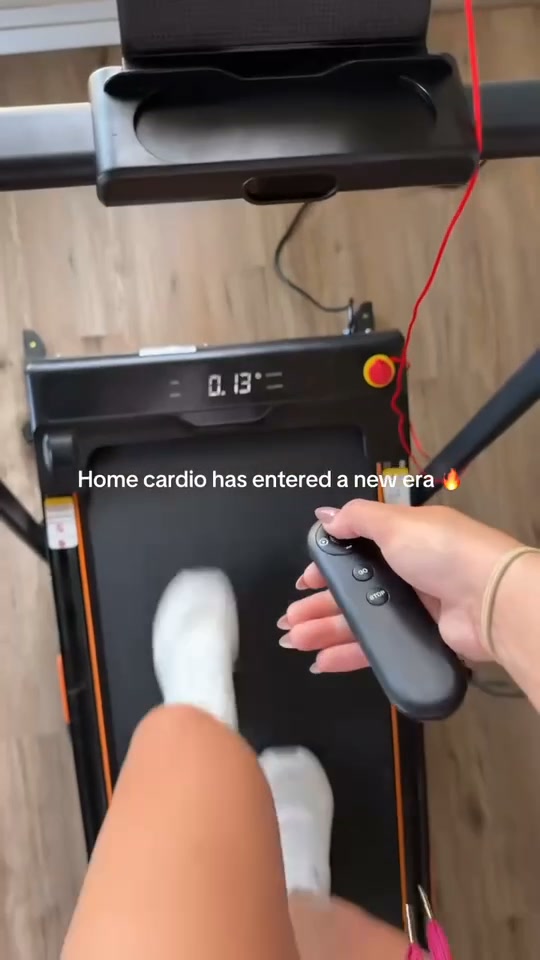 40% Incline Foldable Treadmill & Walking Pad