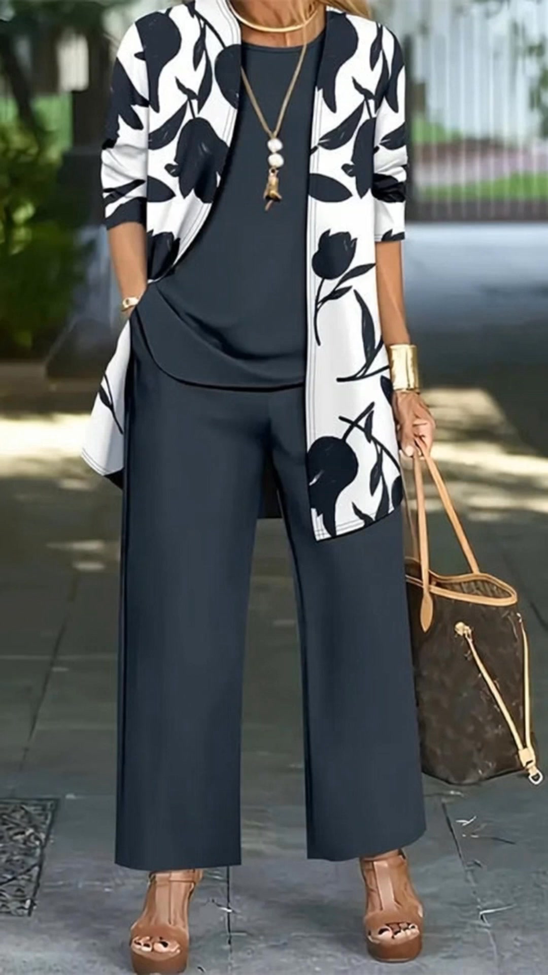 BAARDELIJKE DEAL! OUTFIT SET MET GRATIS VERZENDING!