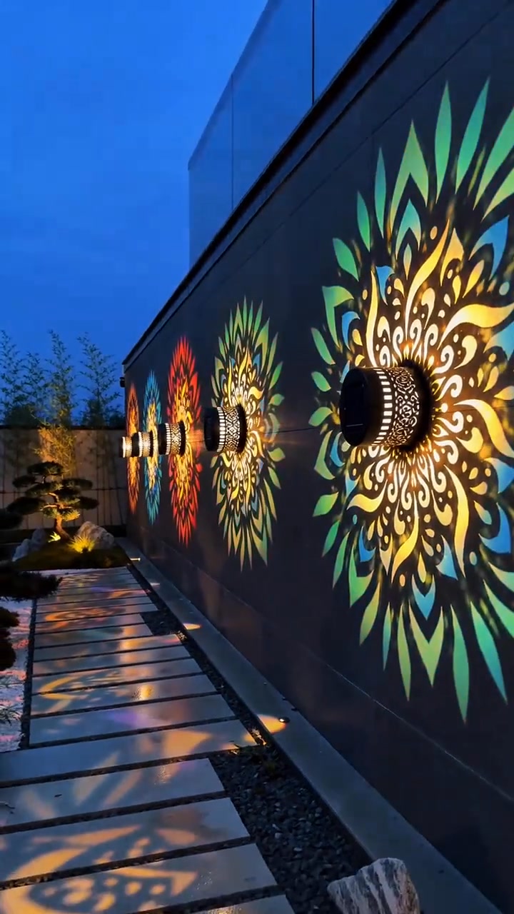 50% OFFSolar Mandala Light – Stunning Pattern Projection, 2-in-1 Floor & Wall Design