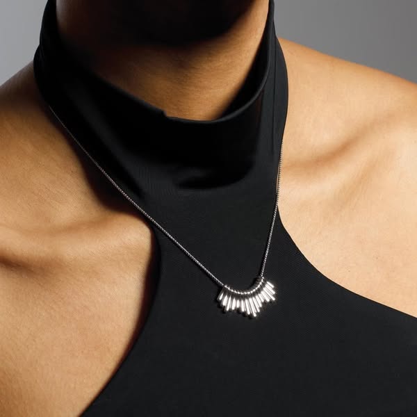 Love Silver, Love Kit Heath