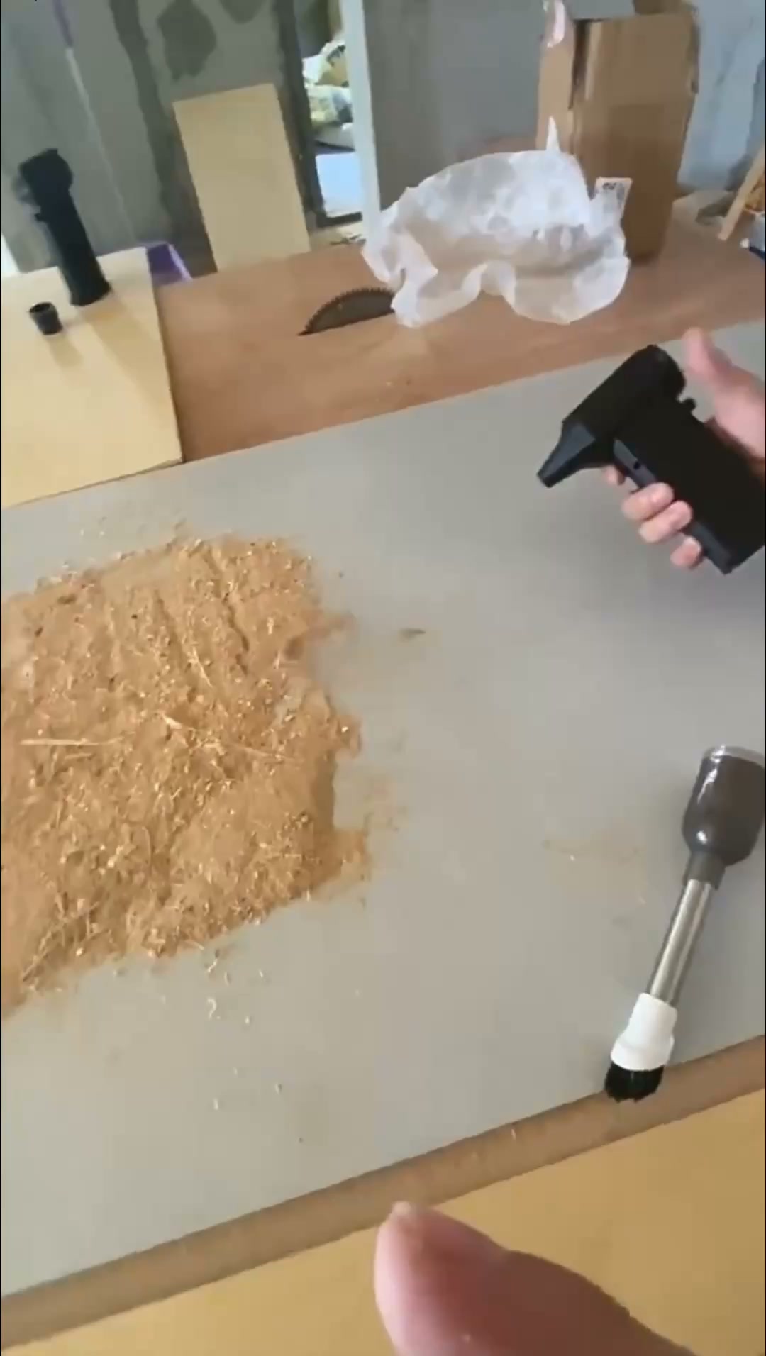 Rangez votre balai