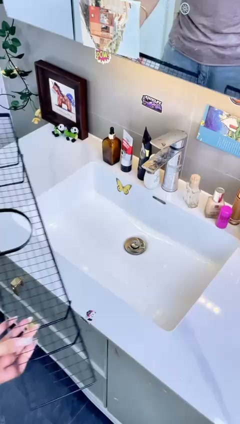 #1 Bathroom Shelf