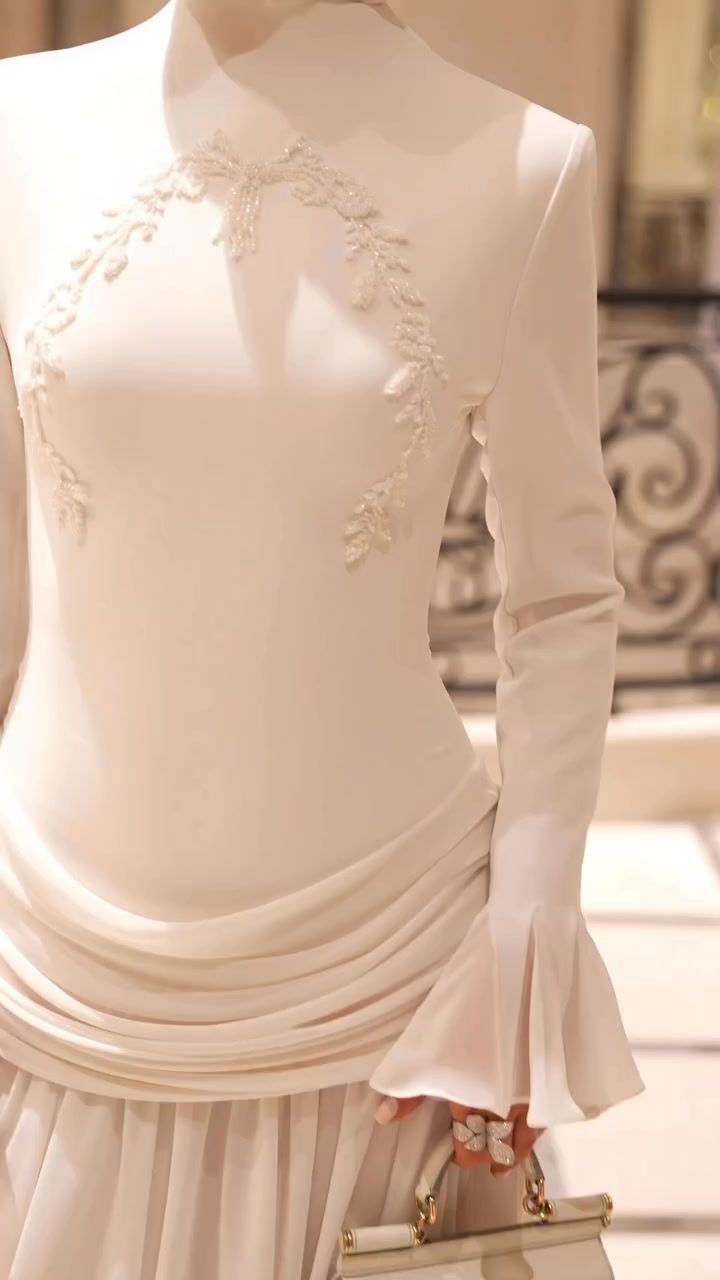 Comfort Meets Dainty Design