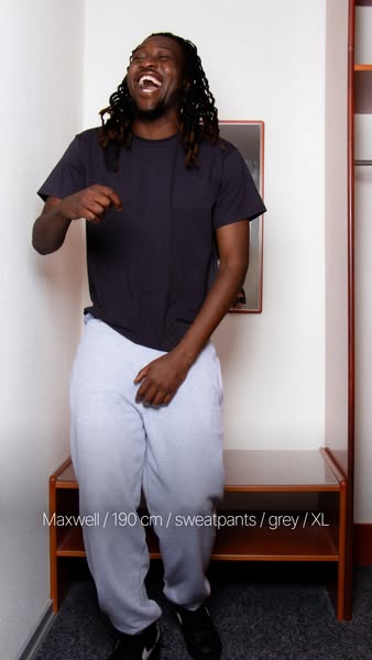 Sweatpants · €40