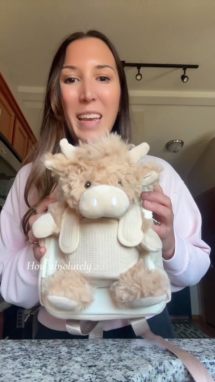 Anúncio de maddiekarsana