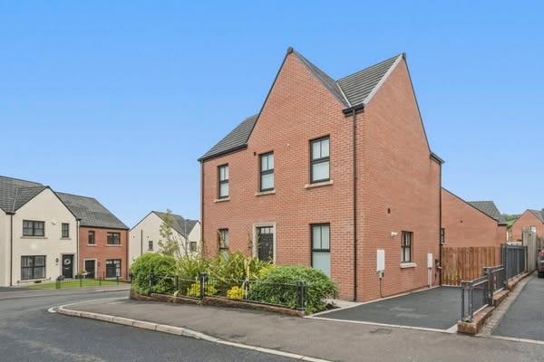 Modern Family Home for Sale